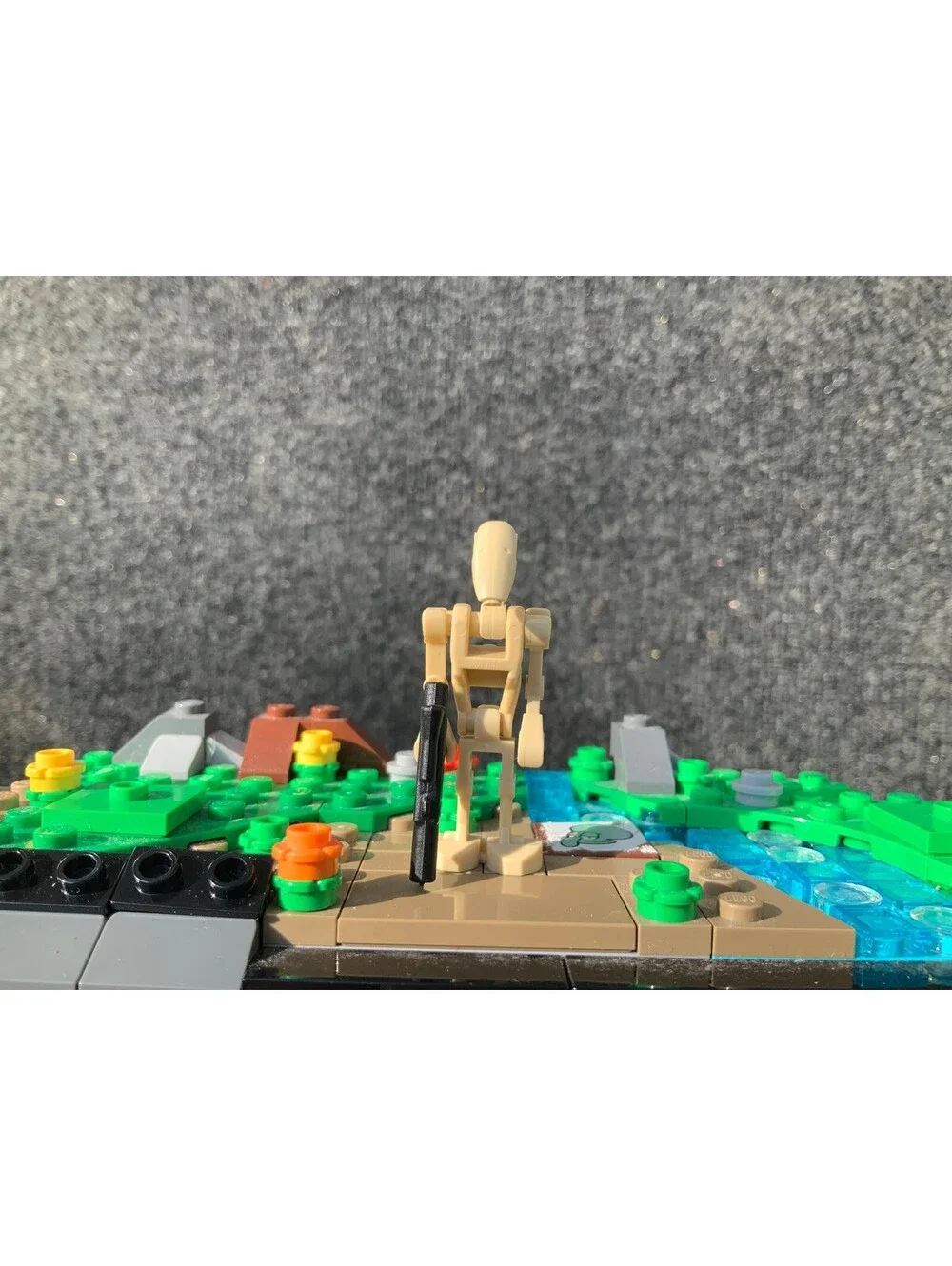 LEGO Star Wars B1 Battle Droid sw0001c Tan W/ Blaster